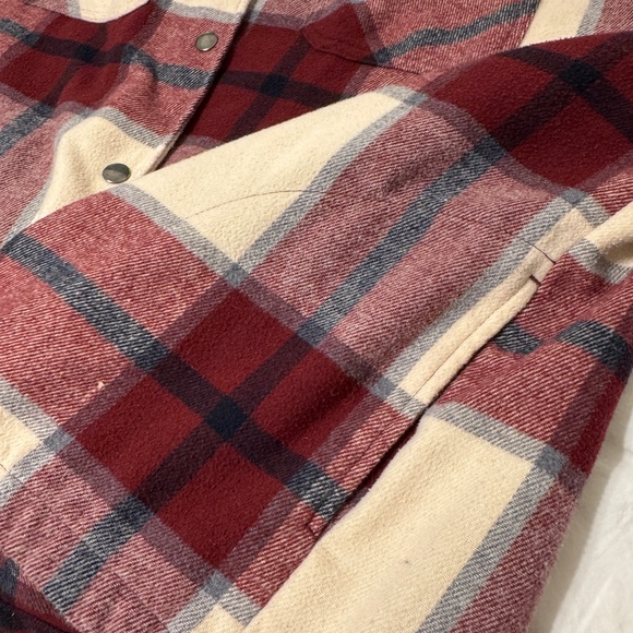 Oversized Shacket - Picture 6 of 9